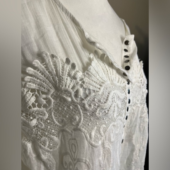 New Collection White Lace and Cotton Blouse - Picture 6 of 8